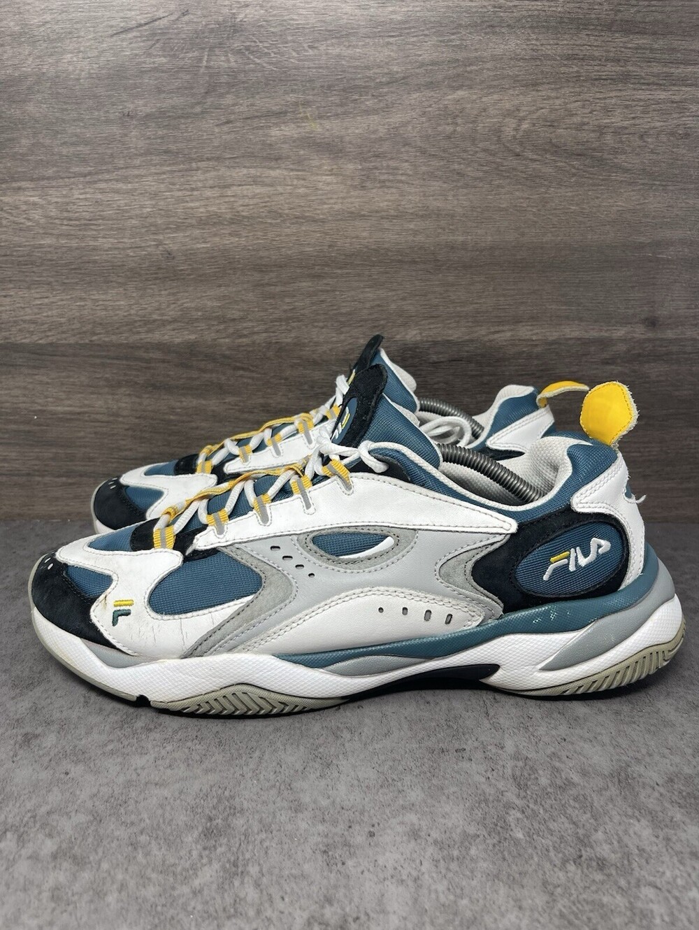 FILA Boveasorus Atlantic Deep White Size 12 Mens Retro Chunky Athletic Sneakers